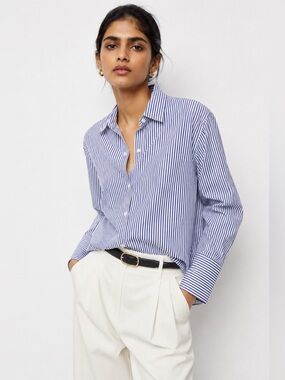 Zara Woman Blue & White Striped Button-Up Shirt – XS